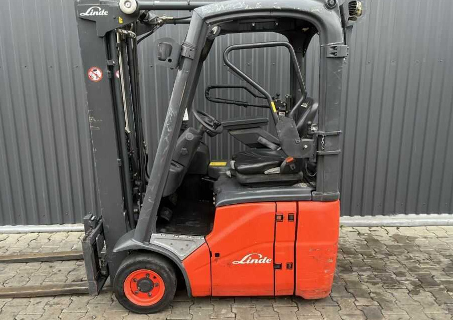 Linde E12-01 - Electric forklift: picture 2 Linde E12-01 - Electric forklift: picture 2