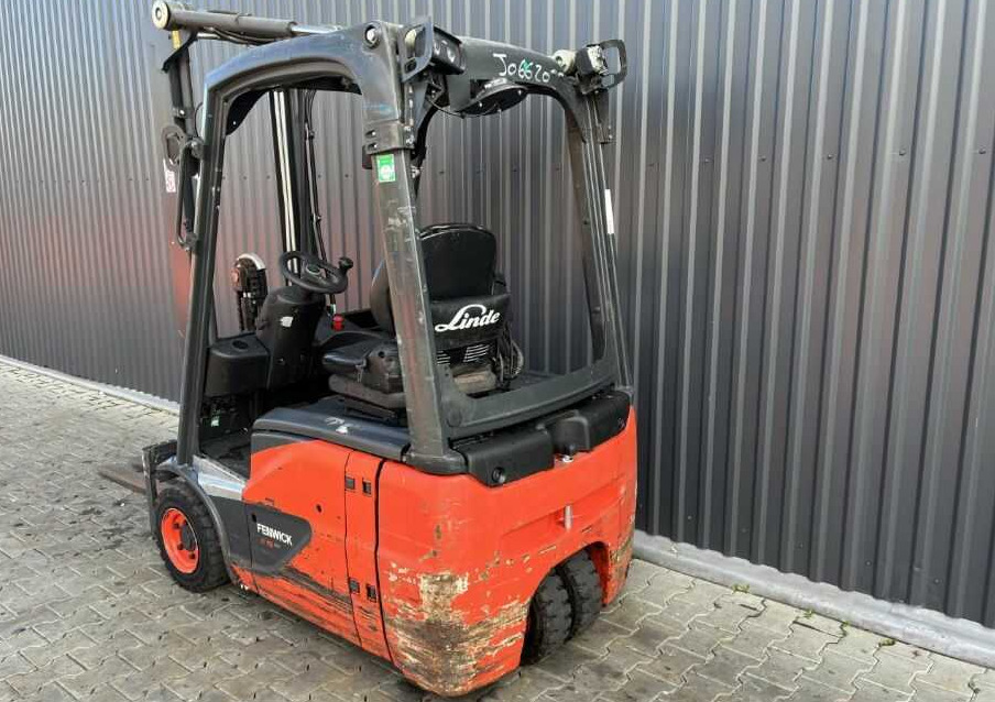 Linde E15-02 - Electric forklift: picture 3 Linde E15-02 - Electric forklift: picture 3