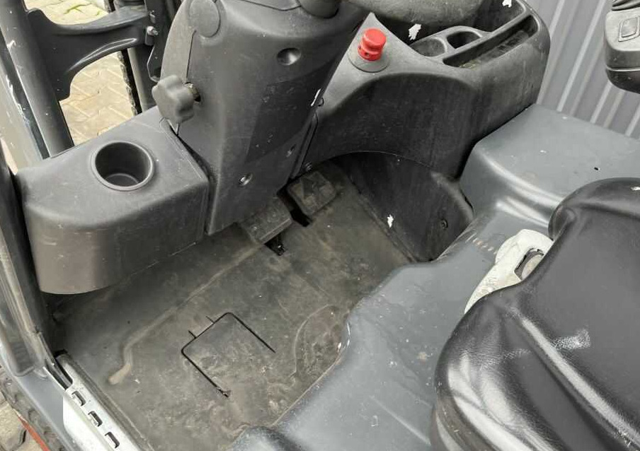 Electric forklift Linde E16-02: picture 10