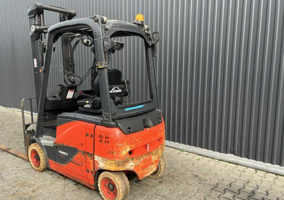 Linde E16PH-02 - Electric forklift: picture 3 Linde E16PH-02 - Electric forklift: picture 3
