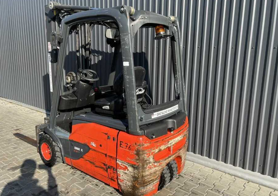 Linde E18-02 - Electric forklift: picture 3 Linde E18-02 - Electric forklift: picture 3