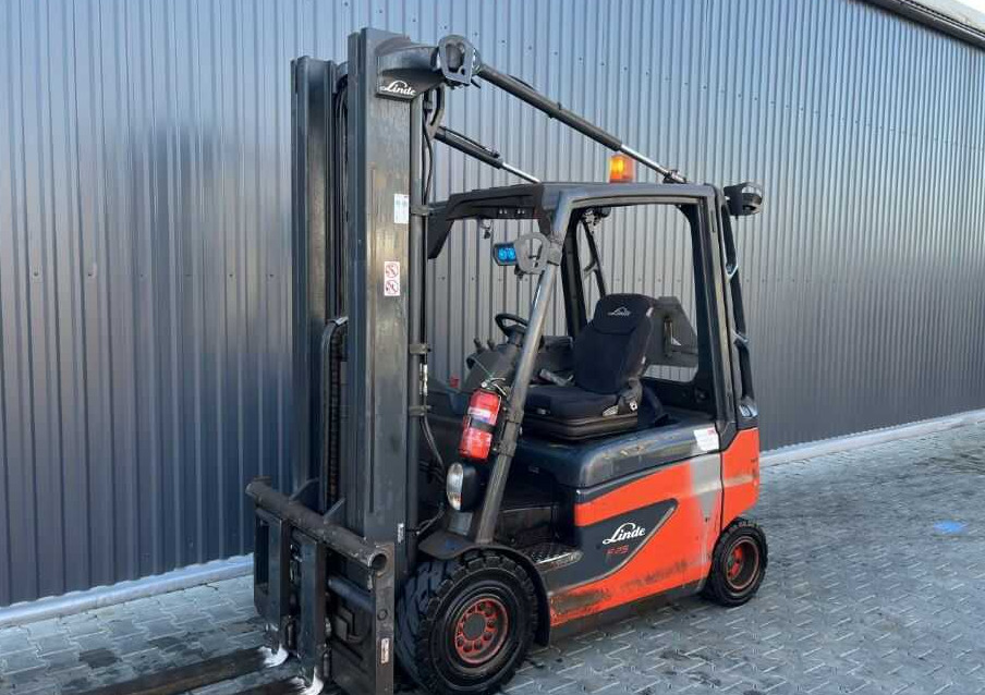 Linde E25-01 - Electric forklift: picture 1 Linde E25-01 - Electric forklift: picture 1