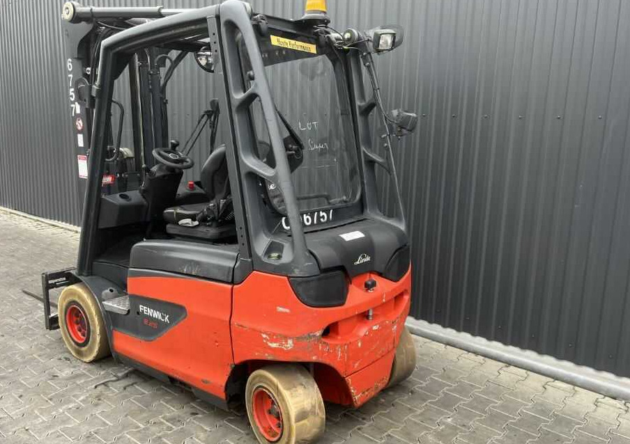 Linde E25-01 - Electric forklift: picture 3 Linde E25-01 - Electric forklift: picture 3