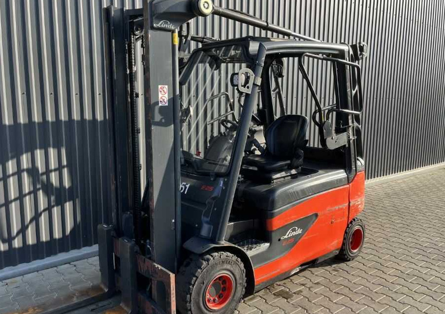 Linde E25 - Electric forklift: picture 1 Linde E25 - Electric forklift: picture 1