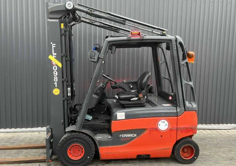 Linde E25L-01 - Electric forklift: picture 2 Linde E25L-01 - Electric forklift: picture 2