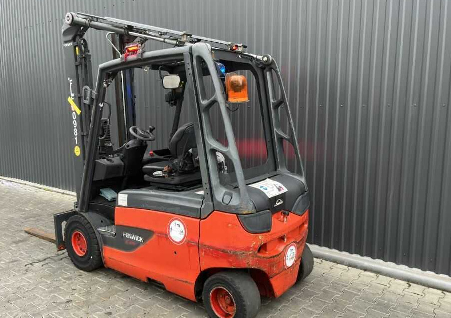 Linde E25L-01 - Electric forklift: picture 3 Linde E25L-01 - Electric forklift: picture 3