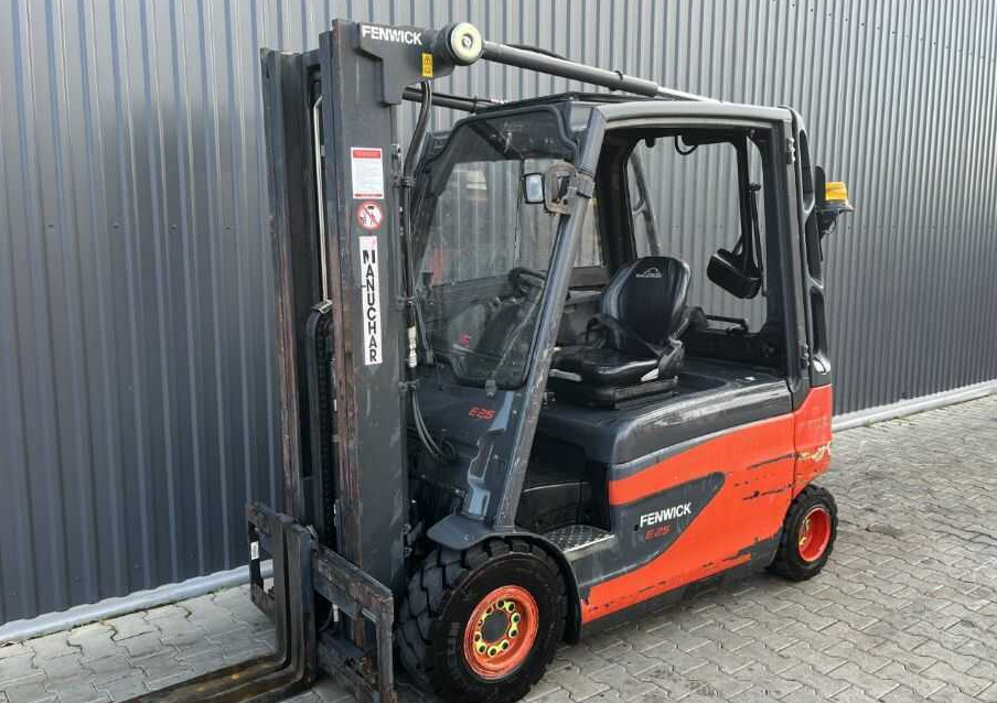 Linde E25L-01 - Electric forklift: picture 1 Linde E25L-01 - Electric forklift: picture 1