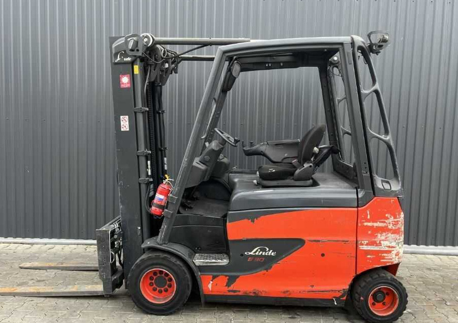 Linde E30H-01/600 - Electric forklift: picture 2 Linde E30H-01/600 - Electric forklift: picture 2