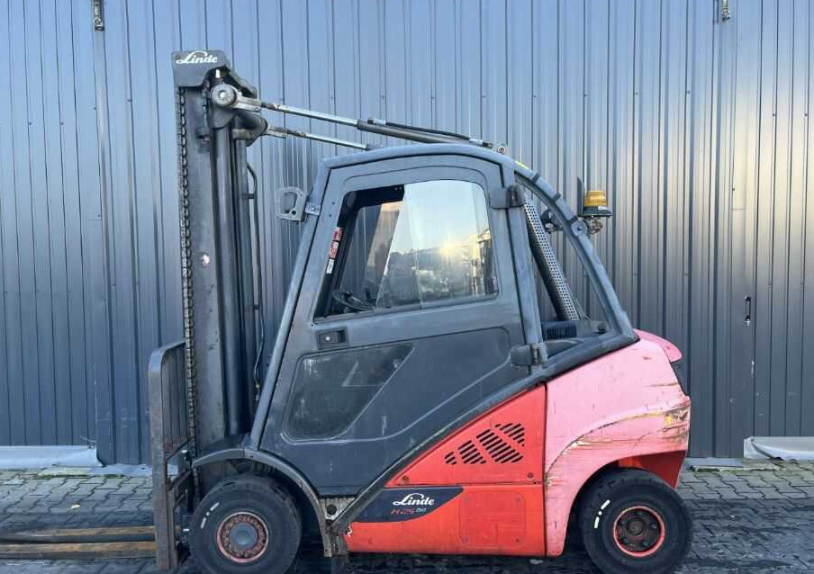 Linde H25D-01 - Diesel forklift: picture 2 Linde H25D-01 - Diesel forklift: picture 2