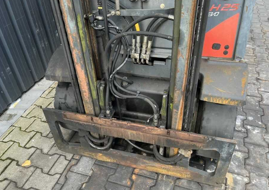 Diesel forklift Linde H25D-02: picture 10 Diesel forklift Linde H25D-02: picture 10