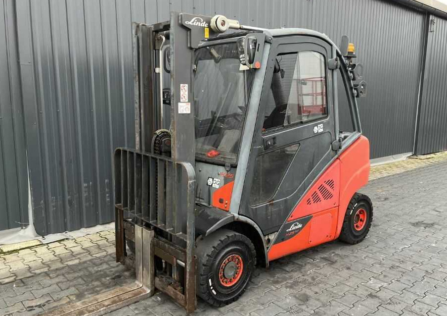 Linde H25D-02 - Diesel forklift: picture 1 Linde H25D-02 - Diesel forklift: picture 1