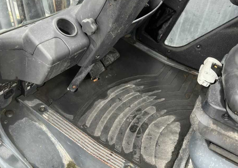 LPG forklift Linde H25T-01: picture 9 LPG forklift Linde H25T-01: picture 9