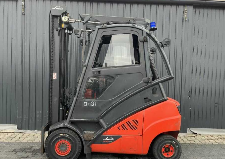 Linde H30D-02 - Diesel forklift: picture 2 Linde H30D-02 - Diesel forklift: picture 2