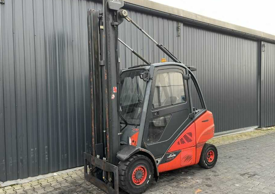 Linde H30D-02 - Diesel forklift: picture 1 Linde H30D-02 - Diesel forklift: picture 1