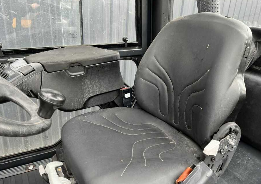 Linde H30T-02 - LPG forklift: picture 2 Linde H30T-02 - LPG forklift: picture 2