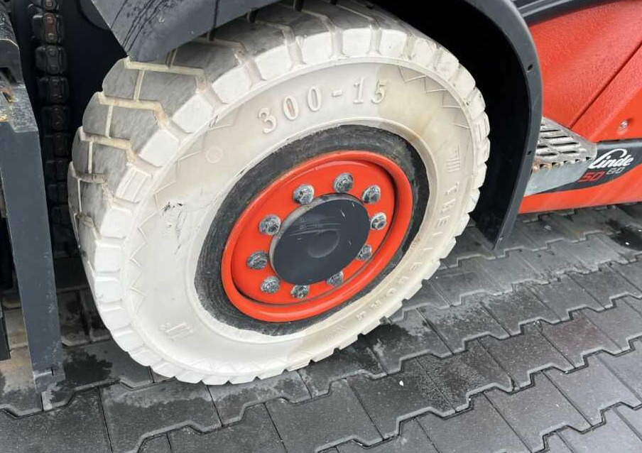 LPG forklift Linde H50T-02/600: picture 8