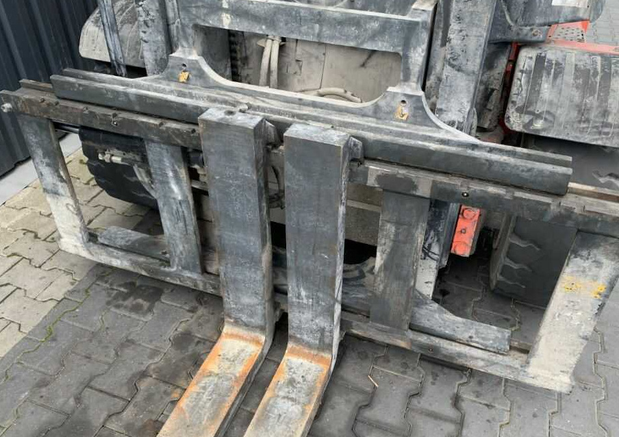 Diesel forklift Linde H60D-03: picture 10