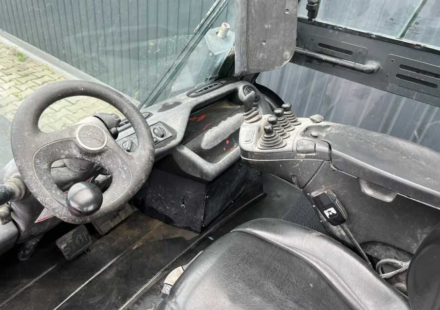 Linde H70D-03 - Diesel forklift: picture 5 Linde H70D-03 - Diesel forklift: picture 5