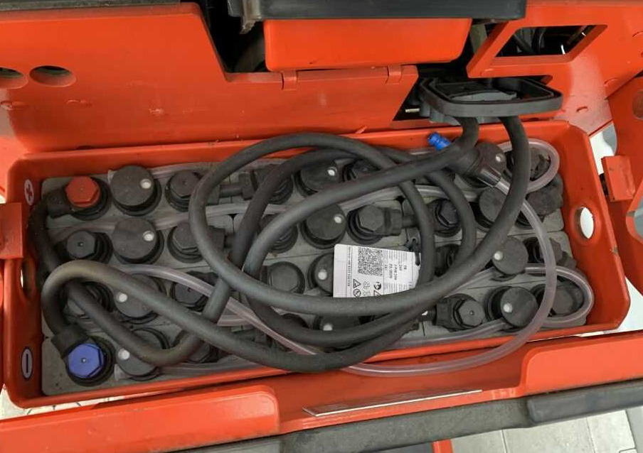 Linde P20 - Tow tractor: picture 3 Linde P20 - Tow tractor: picture 3