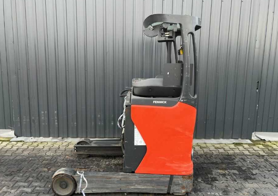 Linde R14HD-01 - Reach truck: picture 2 Linde R14HD-01 - Reach truck: picture 2
