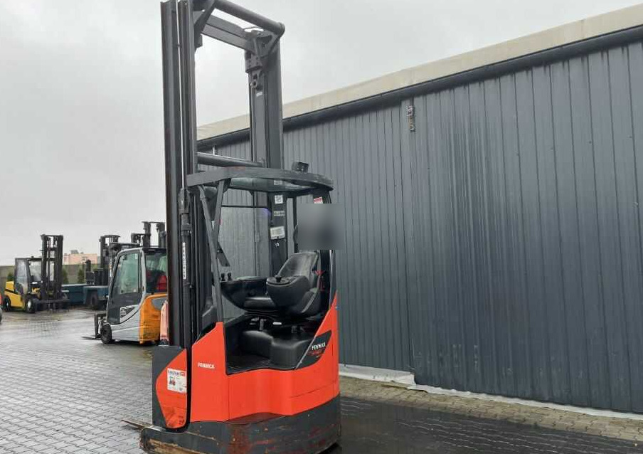 Linde R14X - Reach truck: picture 3 Linde R14X - Reach truck: picture 3
