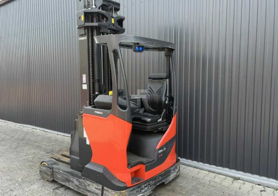 Linde R16HD-01 - Reach truck: picture 3 Linde R16HD-01 - Reach truck: picture 3