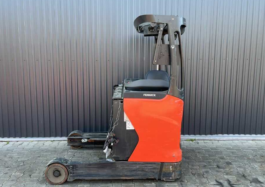 Linde R16HD-01 - Reach truck: picture 2 Linde R16HD-01 - Reach truck: picture 2