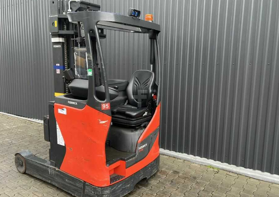 Linde R16HD-01 - Reach truck: picture 3 Linde R16HD-01 - Reach truck: picture 3