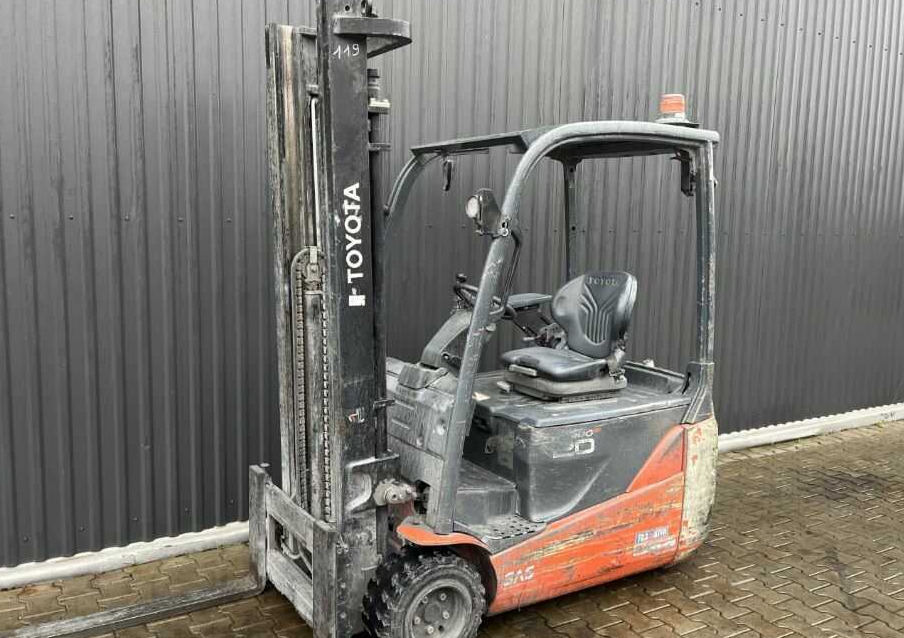 Toyota 8FBE20T - Electric forklift: picture 1 Toyota 8FBE20T - Electric forklift: picture 1