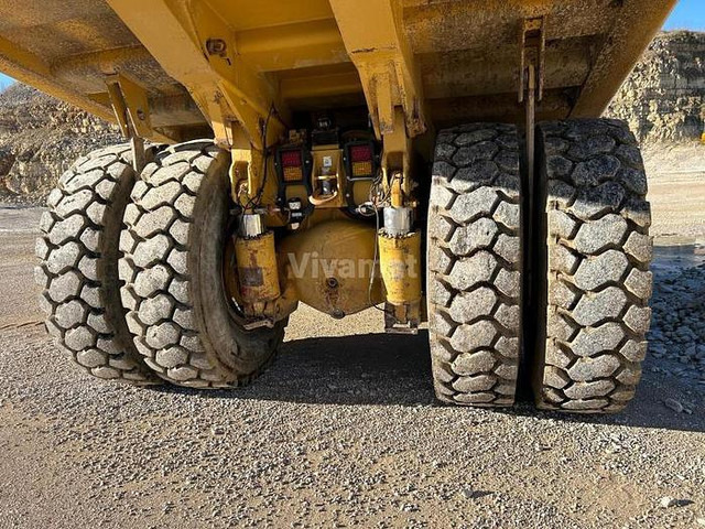 Dumper Caterpillar 771D: picture 8