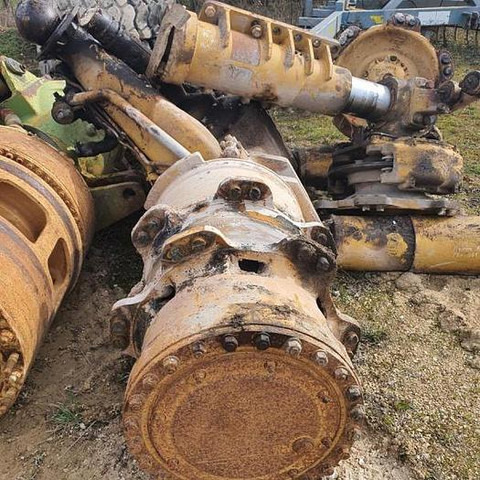 Caterpillar HG/08 VERRIN BENNE 769C 769D 771C 771D - - Axle and parts: picture 1 Caterpillar HG/08 VERRIN BENNE 769C 769D 771C 771D - - Axle and parts: picture 1