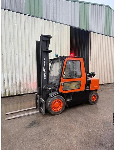 Doosan D45SC - - Forklift: picture 1 Doosan D45SC - - Forklift: picture 1