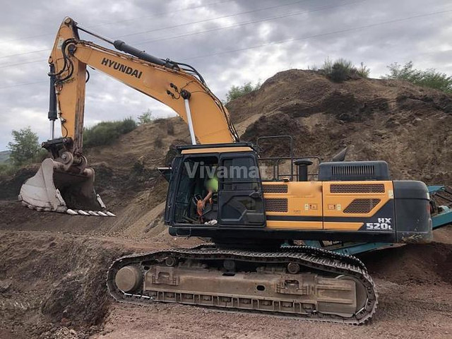 Hyundai HX520L - Excavator: picture 1 Hyundai HX520L - Excavator: picture 1