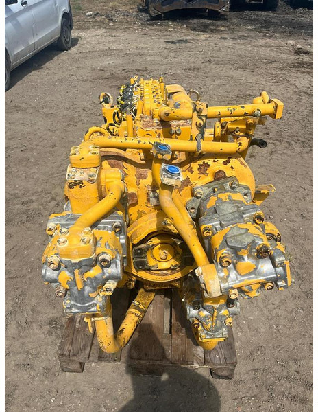 Komatsu SAA6D140E-2 Komatsu engine HD325 - Engine: picture 2 Komatsu SAA6D140E-2 Komatsu engine HD325 - Engine: picture 2