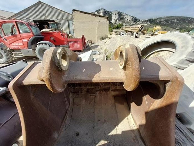 Liebherr SW77 - R954C - Bucket: picture 4 Liebherr SW77 - R954C - Bucket: picture 4