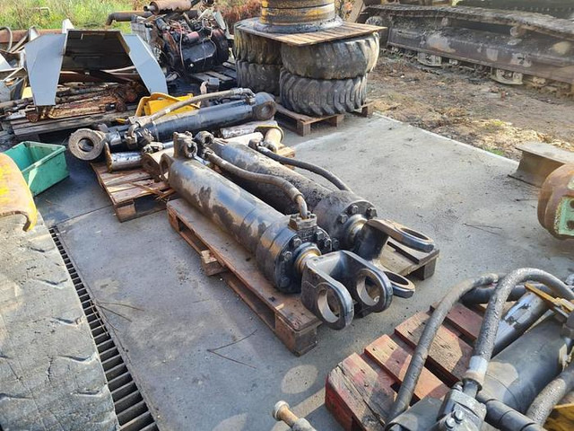Caterpillar 980H - - Spare parts: picture 2 Caterpillar 980H - - Spare parts: picture 2