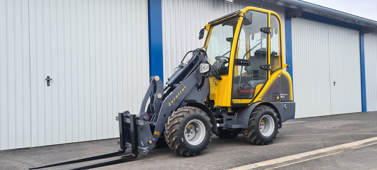 Eurotrac W11 Radlader Hoflader - Compact loader: picture 1 Eurotrac W11 Radlader Hoflader - Compact loader: picture 1
