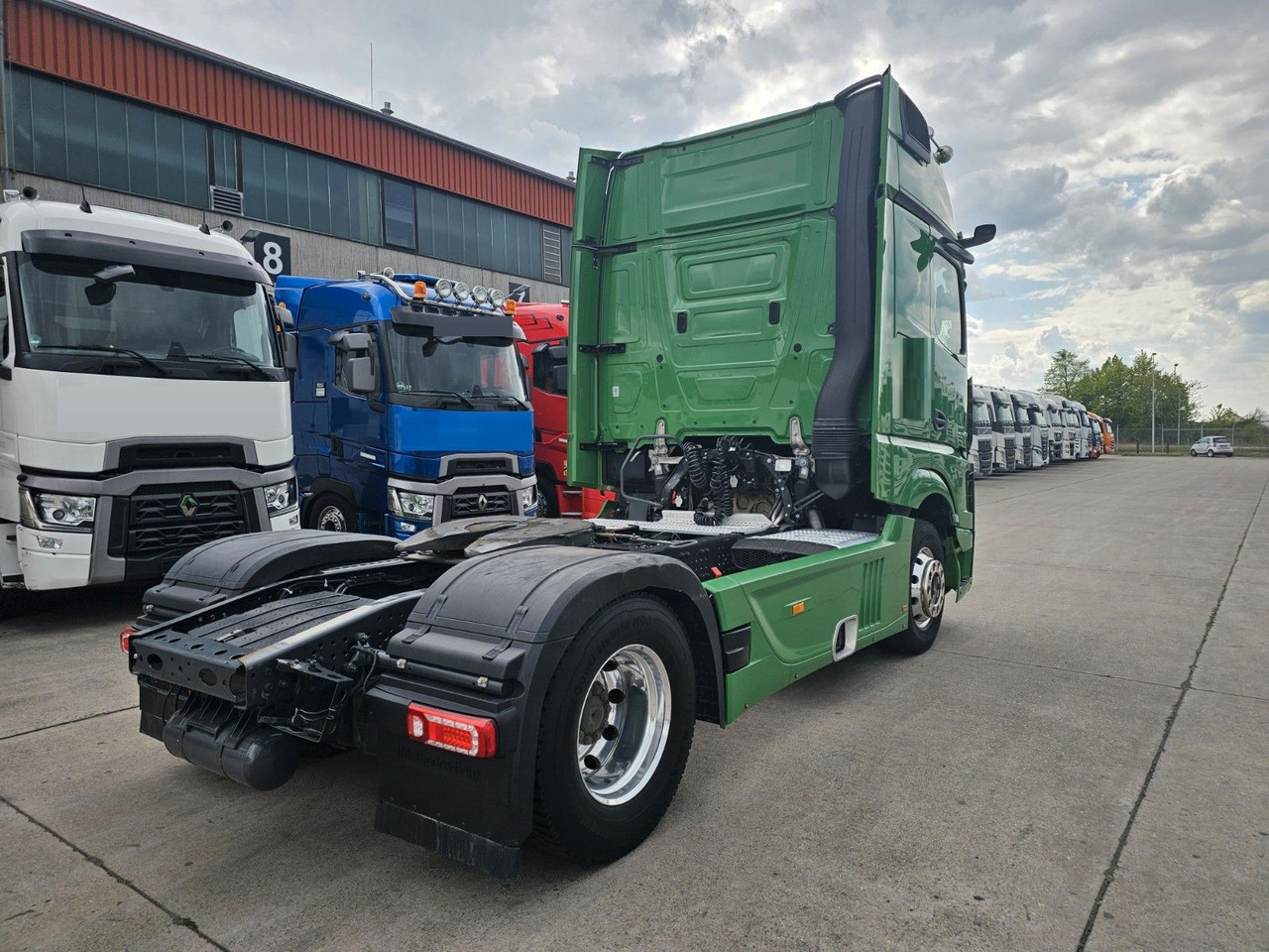 Mercedes-Benz ACTROS 1851 * RETARDER * DRIVE ASS * TOP * - Tractor unit: picture 5 Mercedes-Benz ACTROS 1851 * RETARDER * DRIVE ASS * TOP * - Tractor unit: picture 5
