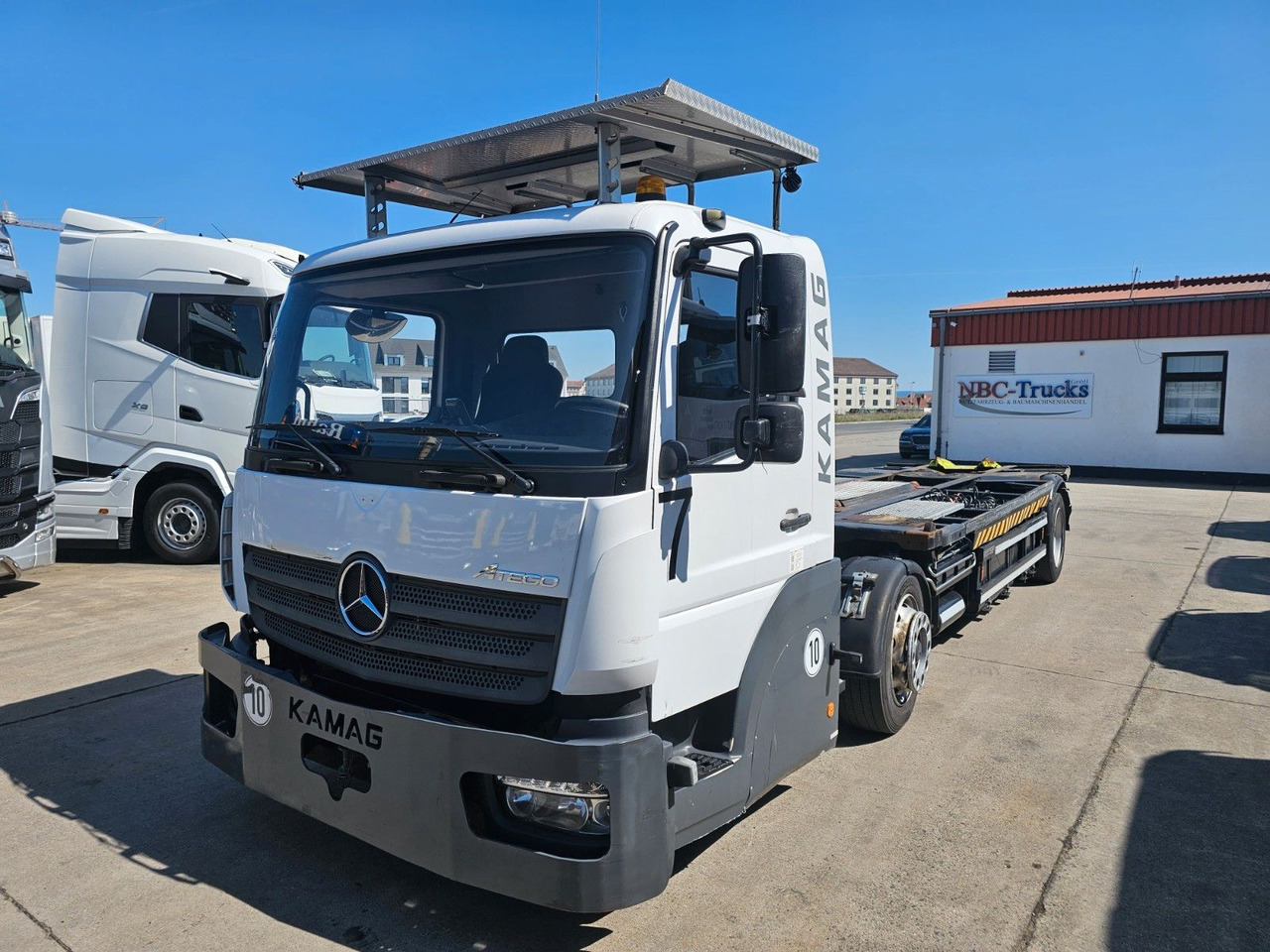 Mercedes-Benz KAMAG * WBH25 * UMSETZER * KLIMA * STANDHEIZ. * - Tractor unit: picture 1 Mercedes-Benz KAMAG * WBH25 * UMSETZER * KLIMA * STANDHEIZ. * - Tractor unit: picture 1
