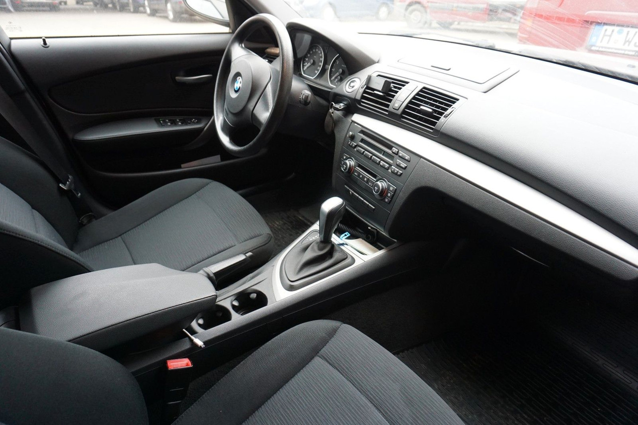 BMW 116i - Sedan: picture 3 BMW 116i - Sedan: picture 3