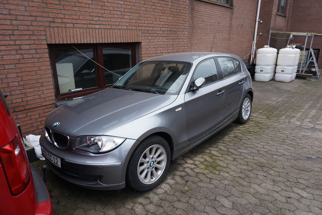 BMW 116i - Sedan: picture 1 BMW 116i - Sedan: picture 1