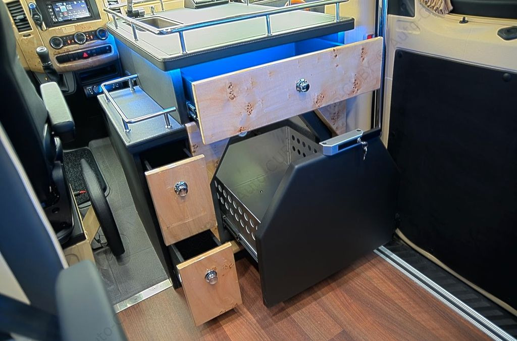 Minibus, Passenger van Mercedes-Benz Sprinter 319 VIP 8+1 Mercedes-Benz Sprinter 319 VIP 8+1: picture 9