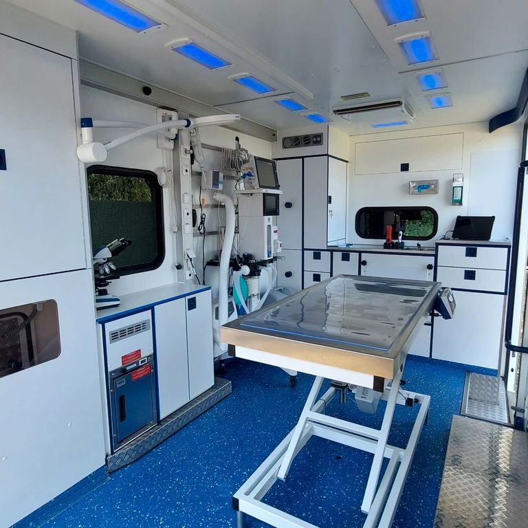 Mercedes-Benz Sprinter 519 Tierarzt Garantie Mercedes-Benz Sprinter 519 Tierarzt Garantie - Ambulance: picture 1 Mercedes-Benz Sprinter 519 Tierarzt Garantie Mercedes-Benz Sprinter 519 Tierarzt Garantie - Ambulance: picture 1