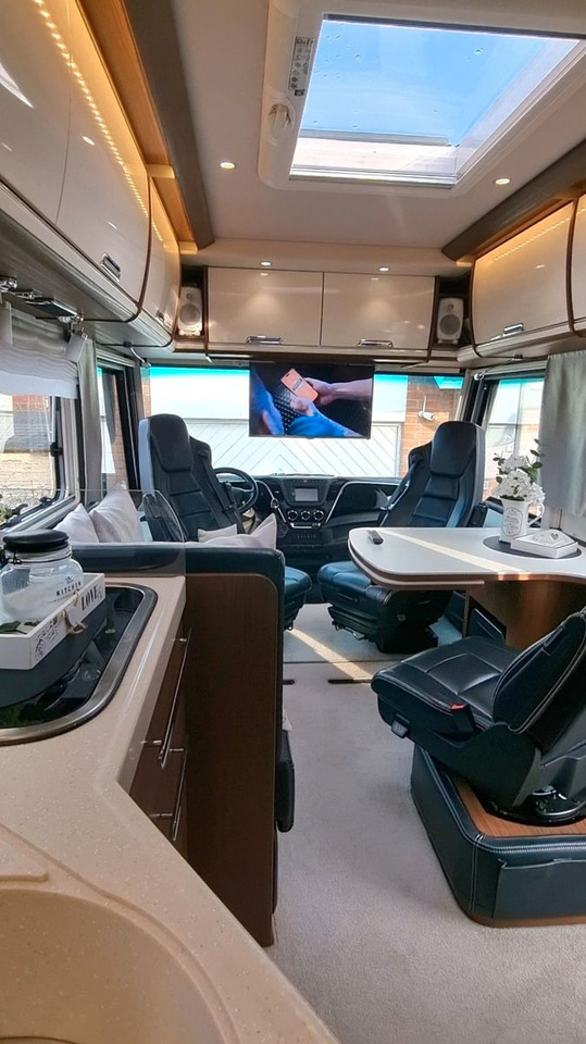 Niesmann + Bischoff Flair 880 BE - Integrated motorhome: picture 4 Niesmann + Bischoff Flair 880 BE - Integrated motorhome: picture 4