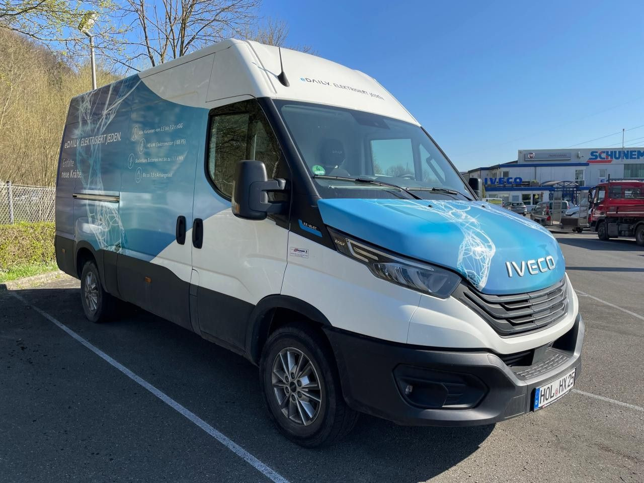 Iveco 35S14 E (eDaily) Klima AHK ZV - Panel van, Electric van: picture 1 Iveco 35S14 E (eDaily) Klima AHK ZV - Panel van, Electric van: picture 1