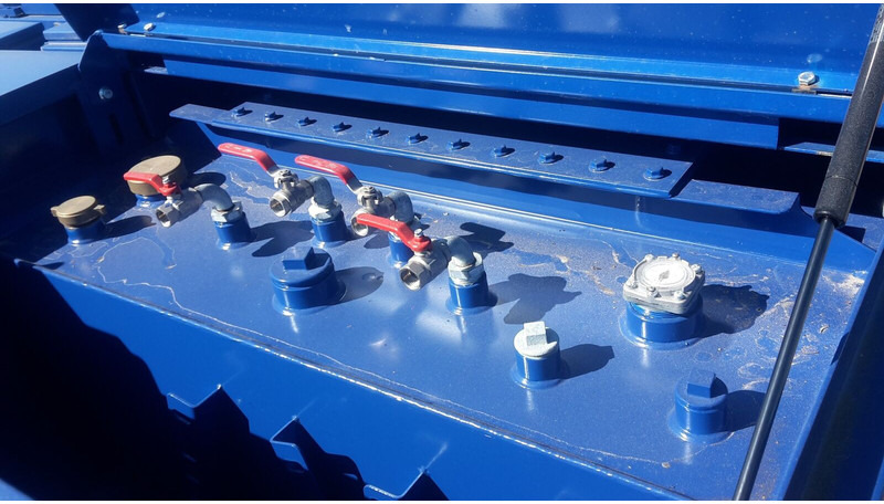 3000 liter high cube IBC tank - Tank truck: picture 3 3000 liter high cube IBC tank - Tank truck: picture 3