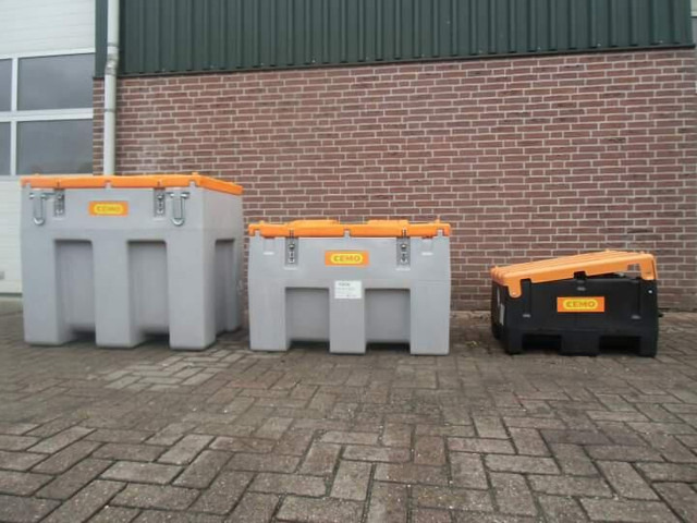 Brandstoftank kunststof - Tank truck: picture 1 Brandstoftank kunststof - Tank truck: picture 1