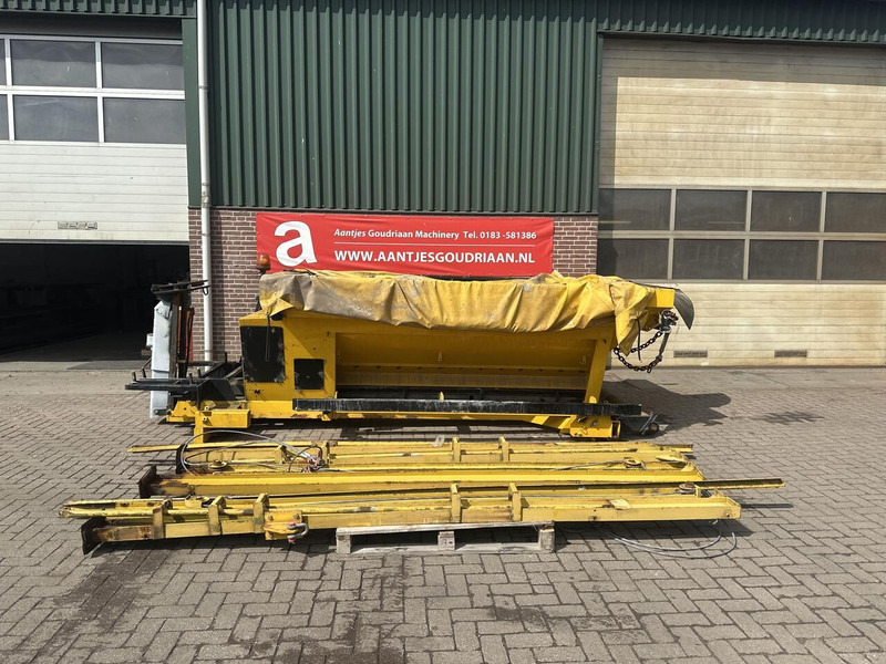 Onbekend - Sand/ Salt spreader: picture 1 Onbekend - Sand/ Salt spreader: picture 1