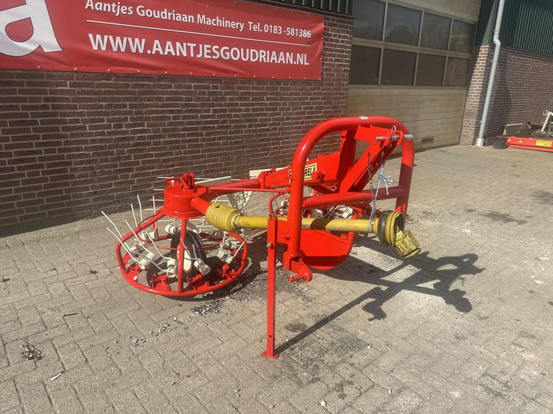 Strela hooischudder - Gebruikt - Tedder/ Rake: picture 2 Strela hooischudder - Gebruikt - Tedder/ Rake: picture 2