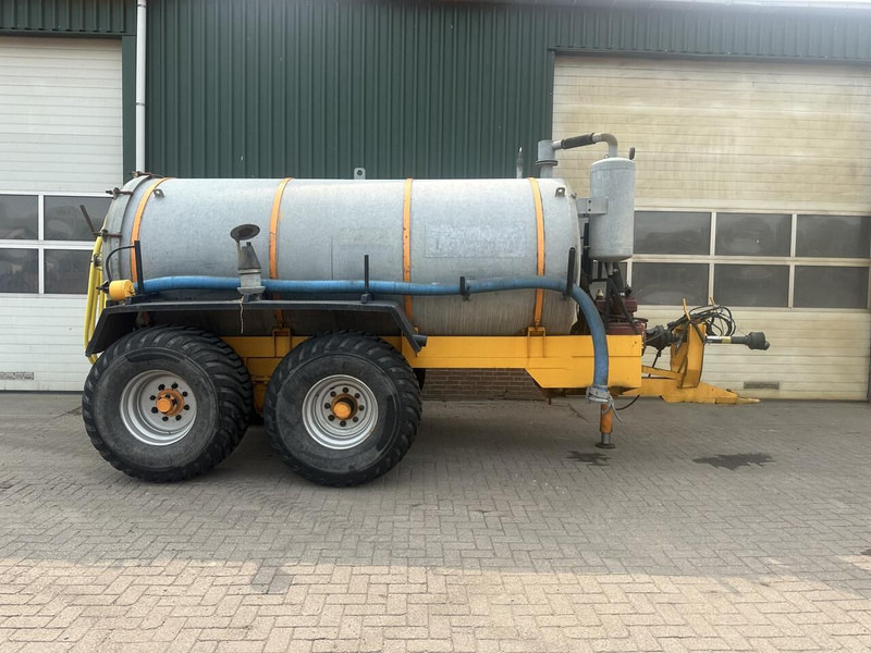 Tandamas - Manure spreader: picture 1 Tandamas - Manure spreader: picture 1